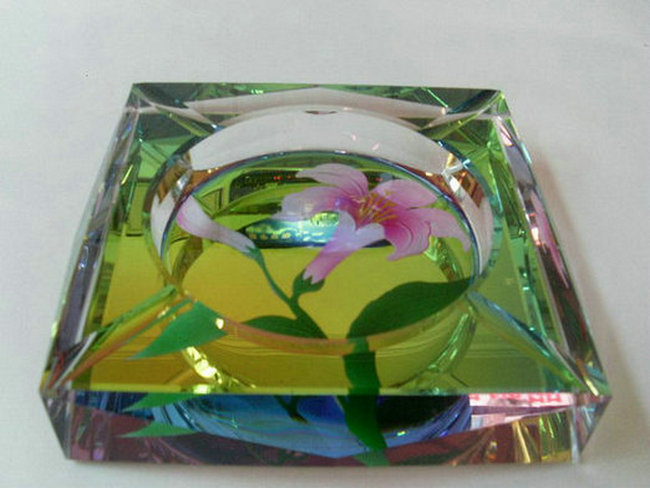 水晶煙灰缸